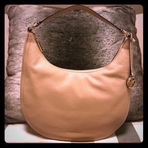 NWT Leather Michael Kors Lydia Hobo